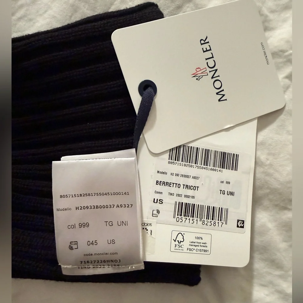 NEW w/tags Auth. MONCLER wool beanie HAT ONE sz fits most UNISEX - Picture 14 of 16